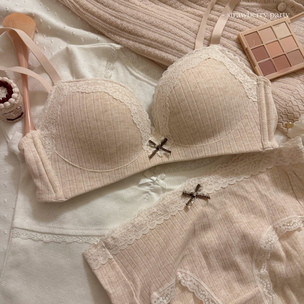 Teenage Sexy Lace Floral Bra S - Plunge Bra Push Up 评论和价格
